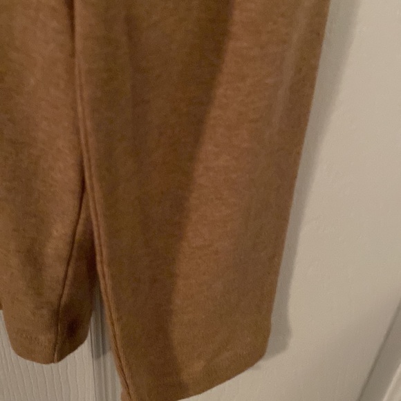 Jones New York Sport Large Petite.  Long sleeve soft material.Perfect - Picture 3 of 5